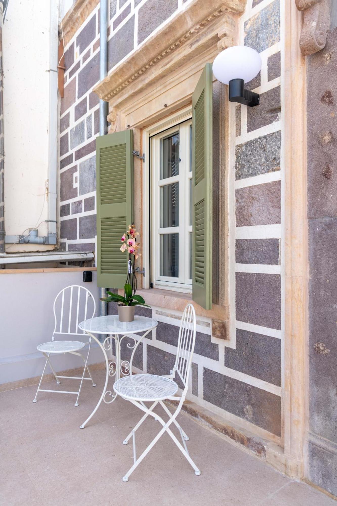 Giustiniani Apartments Chios Town Exterior photo